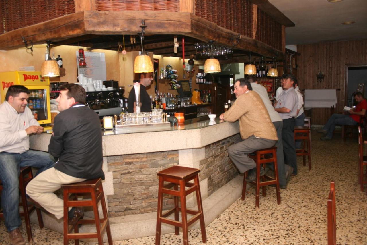 A Taberna De Vento Hotel Lalin Exterior photo