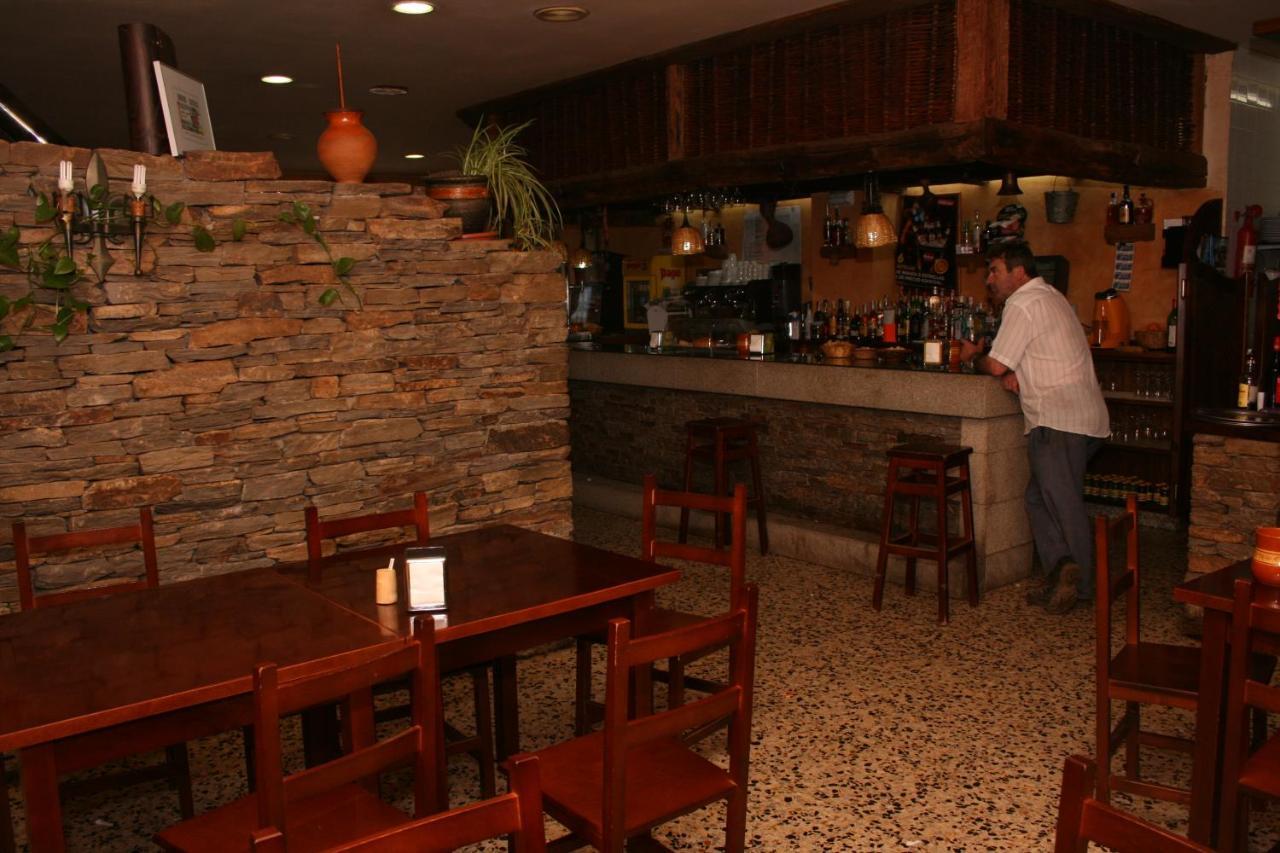 A Taberna De Vento Hotel Lalin Exterior photo