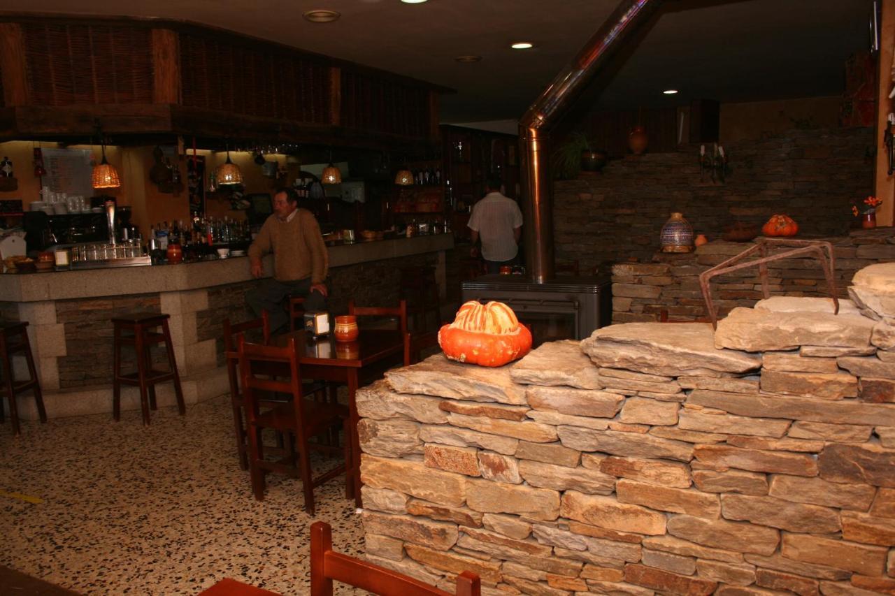 A Taberna De Vento Hotel Lalin Exterior photo
